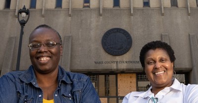 Sonja Ebron and Debra Slone of Courtroom5 are named 2021 Founders of Color Showcase finalists.