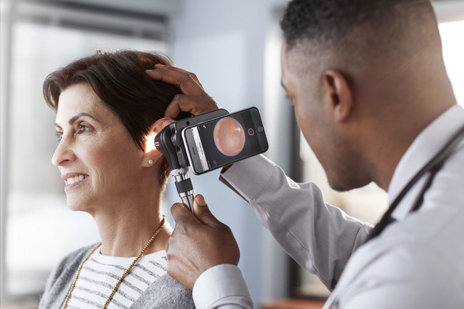 The new Welch Allyn MacroView Otoscope features a new, one-of-a-kind, LumiView clear ear speculum, with four times the brightness through an adult speculum when compared to a standard ear speculum. The MacroView Plus otoscope enables clinicians to move quickly from an optical exam to digital image capture. When used along with Hillrom’s free iExaminer™ Pro App, clinicians can securely save and share ear images for tracking, trending and easy consultations with specialists.