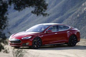 New Insuranks Study Finds Tesla Model S &amp; Roadster Are the Cheapest Tesla Models to Insure