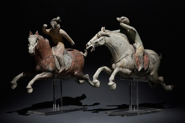 Pair of Chinese Tang Dynasty terracotta female polo players, circa 618-907 AD. Dimensions of artworks: 420mm x 410mm. Conveys with Ralf Kotalla (Germany) TL certificate and full report. Estimate £6,000-£12,000