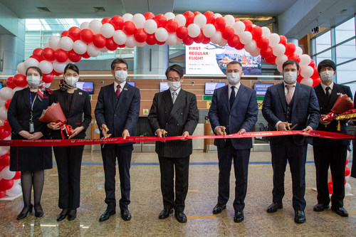 The resumption of flights on Japan Airlines between Moscow’s Sheremetyevo International Airport and Tokyo’s Haneda Airport is celebrated with a ribbon cutting at Sheremetyevo.