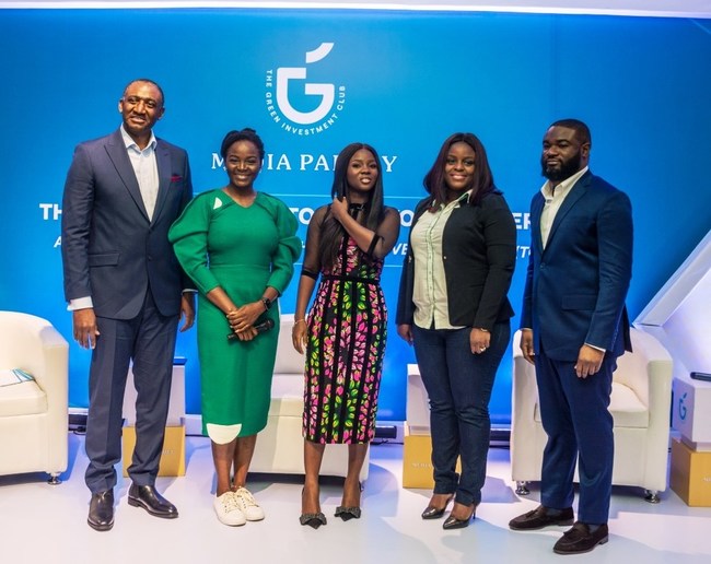 L-R: Chairman, Princeps Holdings (Credit Wallet), Peter Atuma; Event host & CEO, Talknation, Joyce Daniels; Founder, The Green Investment Club, Tomie Balogun; Co-founder, Farmforte, Osazuwa Osayi; and COO at Apel Asset Limited, Oladunni Olawuyi at presentation of a 3-year investment report and research by The Green Investment Club in Lagos, Nigeria, April, 2021.