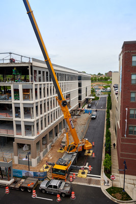 FWMC Medical Pavilion II Beam Signing