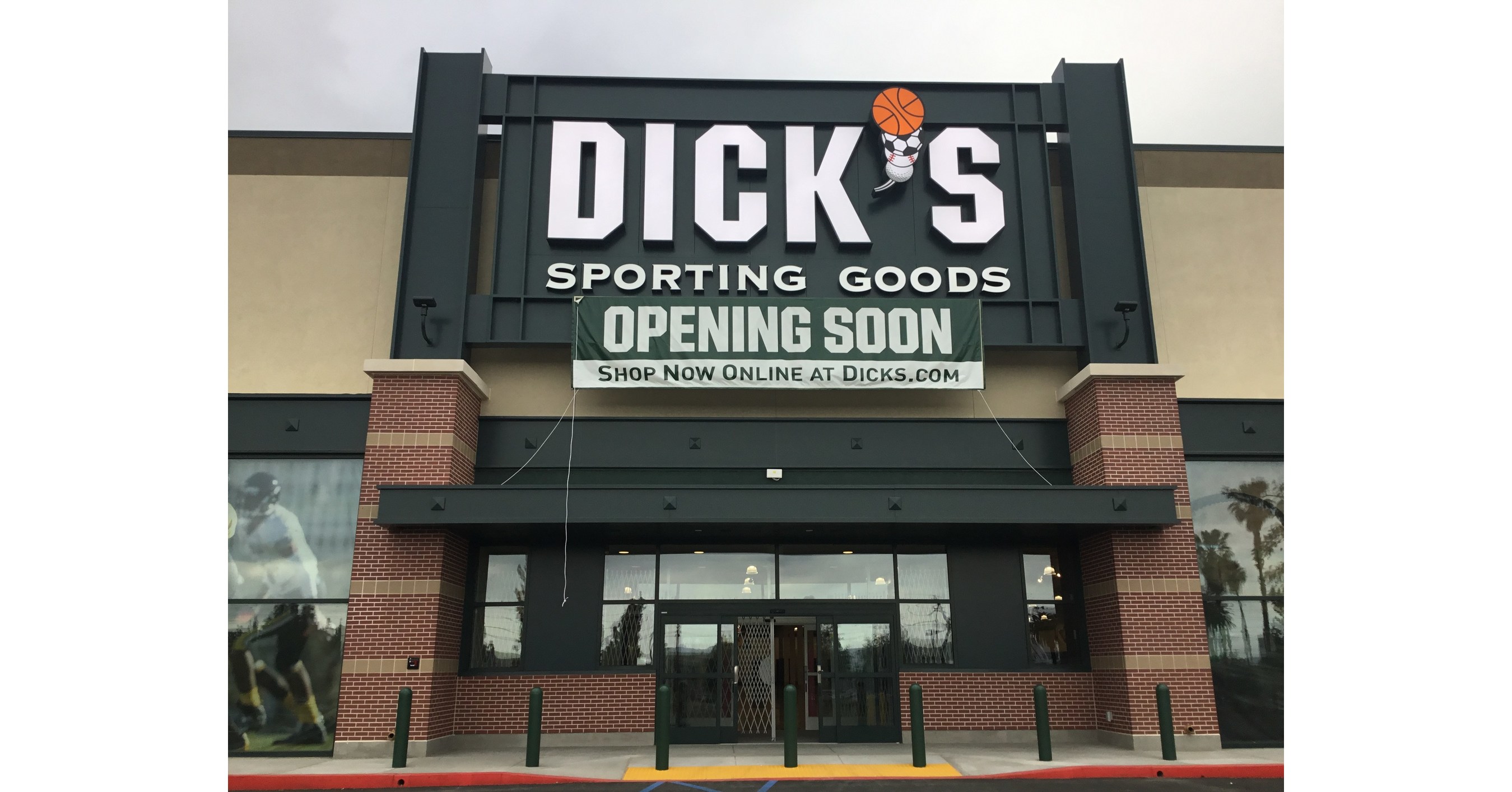 Dicks Sporting Goods Announces Grand Opening Of Four Stores In Four States Including A New 