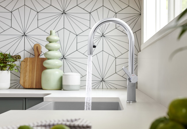 BLANCO SILGRANIT-Look Dual Finish URBENA Pull-Down Kitchen Faucet in Chrome/Concrete Gray