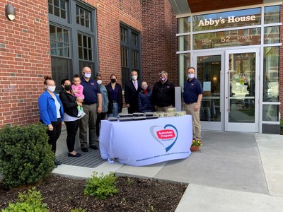 Representatives from Suburban Propane and staff and beneficiaries of Abby’s House, along with Worcester, MA Mayor Joseph M. Petty (pink tie) and XLO 104.5, at Suburban Propane’s catered Mother’s Day celebration.