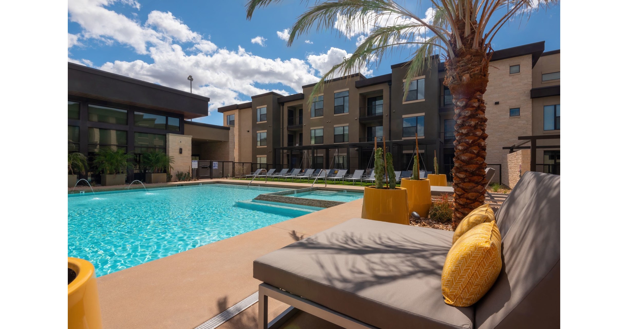Embrey Sells Escape at Arrowhead Multifamily Property in Arizona Embrey Sells Escape at Arrowhead Multifamily Property in Arizona