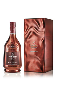 Hennessy announces immersive cognac finder travel retail experience