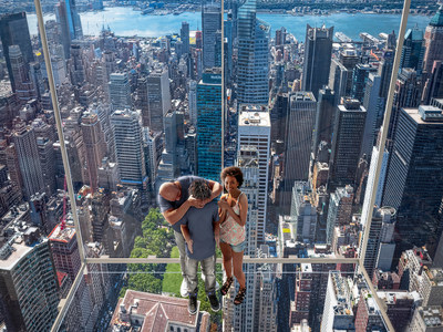 Adventurers will enjoy stepping out into fully transparent glass sky boxes called Levitation that jut out of the building and suspend guests 1,063 feet above Madison Avenue.