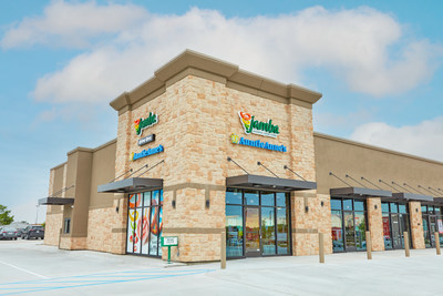 Strategically paired together in a co-brand location, Jamba’s menu complements the fan-favorite pretzels and snacks offered at Auntie Anne’s.