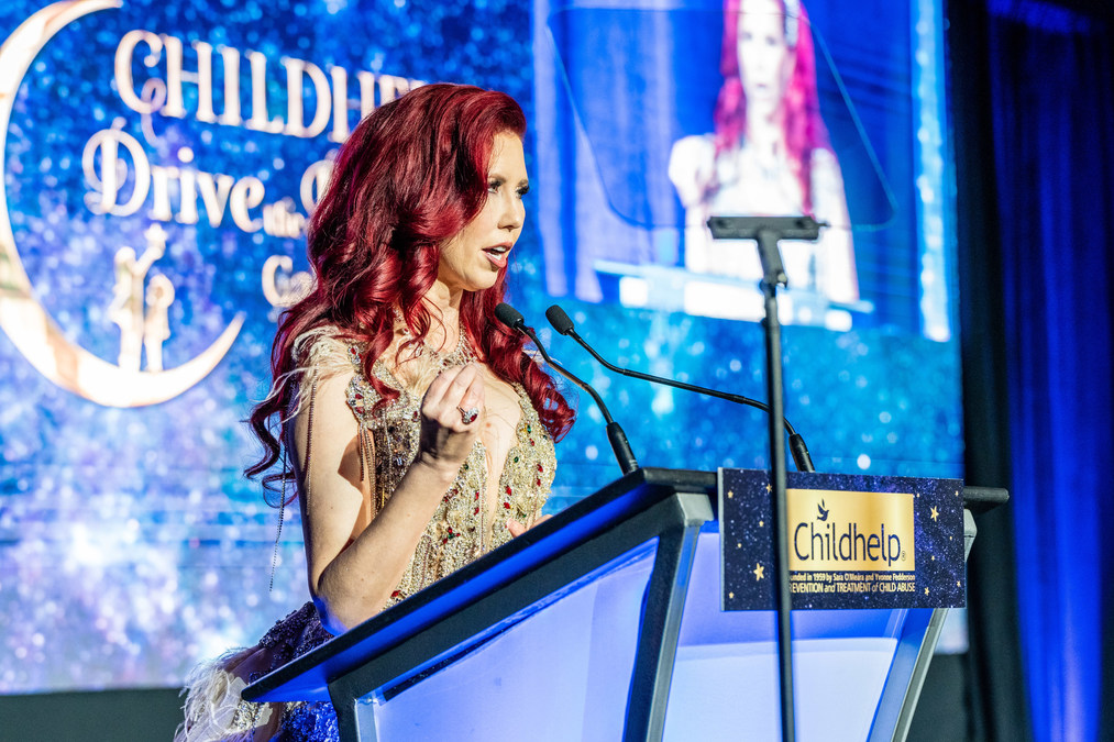 A Record Setting 6 5 Million Raised In One Night As Dr Stacie J Stephenson Is Honored As Childhelp S 21 Woman Of The World