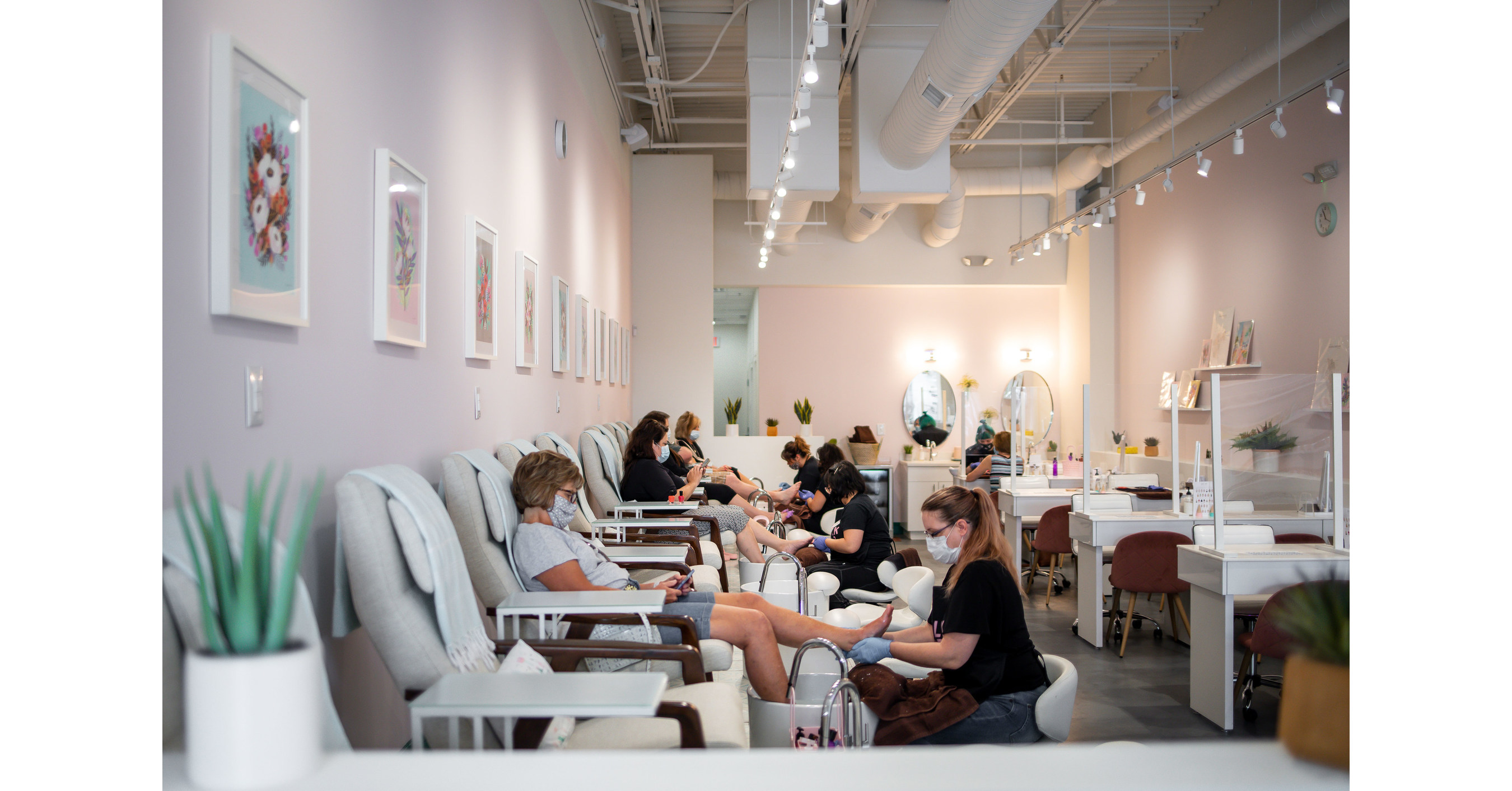 freecoat nails Opens Flagship NonToxic Beauty Bar in Myers Park