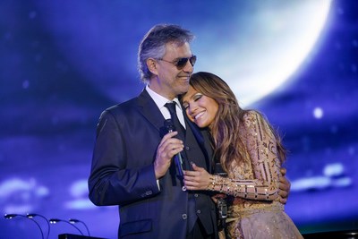 Andrea Bocelli performs alongside stars like Jennifer Lopez at Celebrity Fight Night in 2013. Photo courtesy of PHIL GUDENSCHWAGER