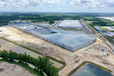 Walls are going up at Savannah Port Logistics Center Building II, a 1,193,920 SF industrial facility serving the Savannah Port. The building will deliver this fall.