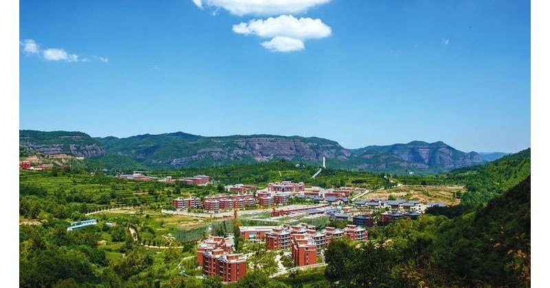 CGTN: Ciudad de Zhaojin, el suelo rojo en el noroeste de China