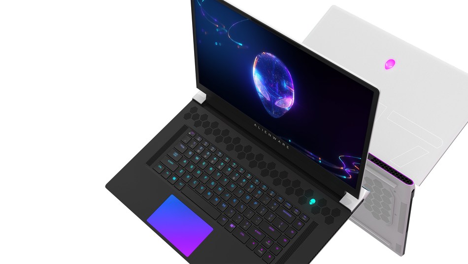 A new dark core replaces the previously light interior, reducing screen reflections on the keyboard and delivering distraction-free gaming.