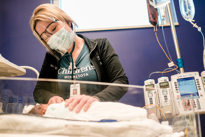 Families in the Twin Cities north metro now have access to 24/7 neonatal experts providing care for even more prematurely born infants through the Children’s Minnesota NICU at Mercy Hospital.