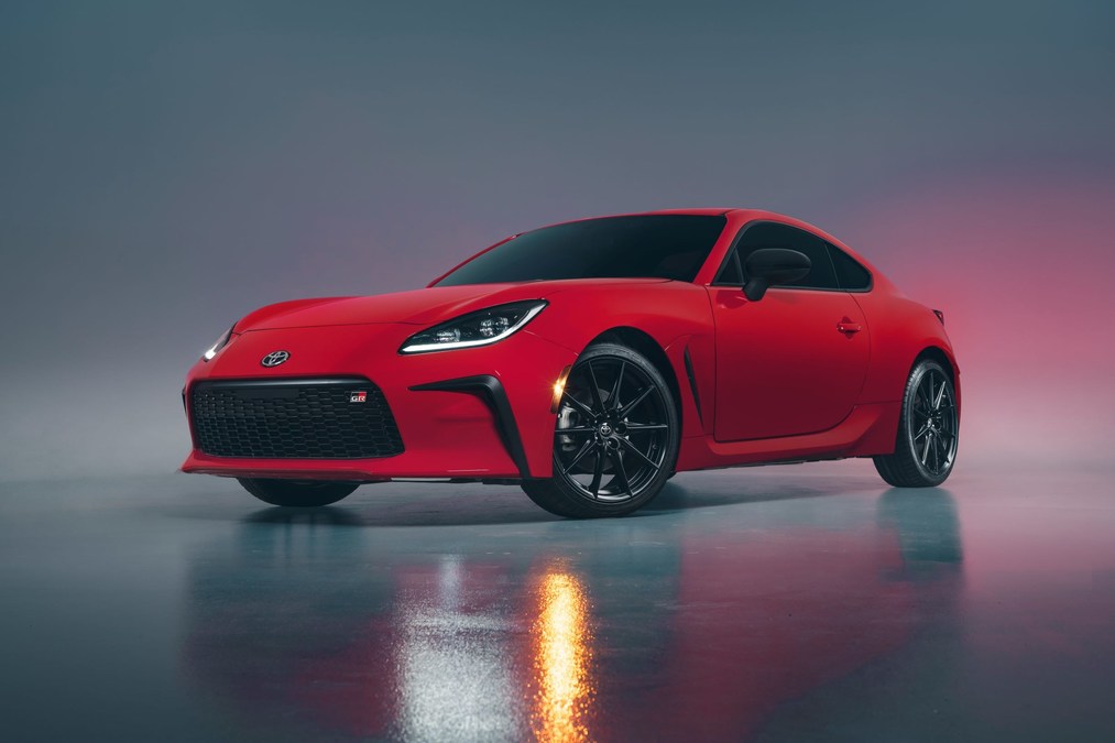 Drivers Rejoice! Toyota Debuts All New GR 86 - Vimarsana News