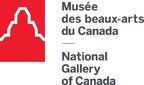 Première installation photographique du programme Femmes en tête montée sur toute la façade sud du Musée des beaux-arts du Canada