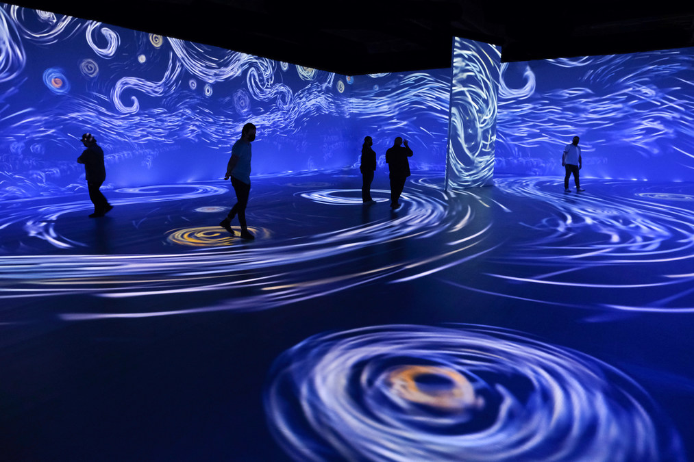 Beyond Van Gogh Miami S Exclusive Immersive Van Gogh Experience Extends Show At Ice Palace Studios Through August 14 21