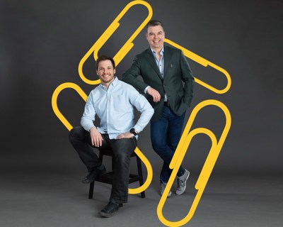 Frdric et Jonathan Lucas, deux frres et pres de famille, annoncent le lancement d'une nouvelle initiative philanthropique annuelle : le Dfi Trombone Jaune, une collecte de fonds au profit de la Fondation du Centre jeunesse de Montral. Cette campagne qui dbute le 20 juin 2021, jour de la fte des Pres et se termine le 12 aout, journe internationale de la Jeunesse, a pour but de sensibiliser les Qubcois  l'urgence d'aider les jeunes de la DPJ qui sont en difficult. #DefiTromboneJaune / www.trombonejaune.ca (Groupe CNW/Dfi Trombone Jaune)