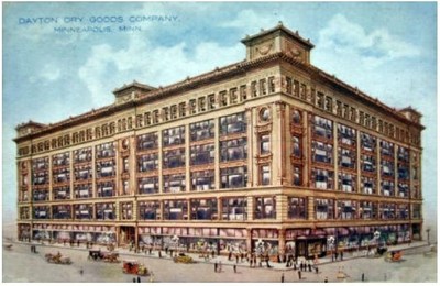Dayton's Dry Goods Company, c. 1910.
Postcard image courtesy of Lakes-n-Woods.com