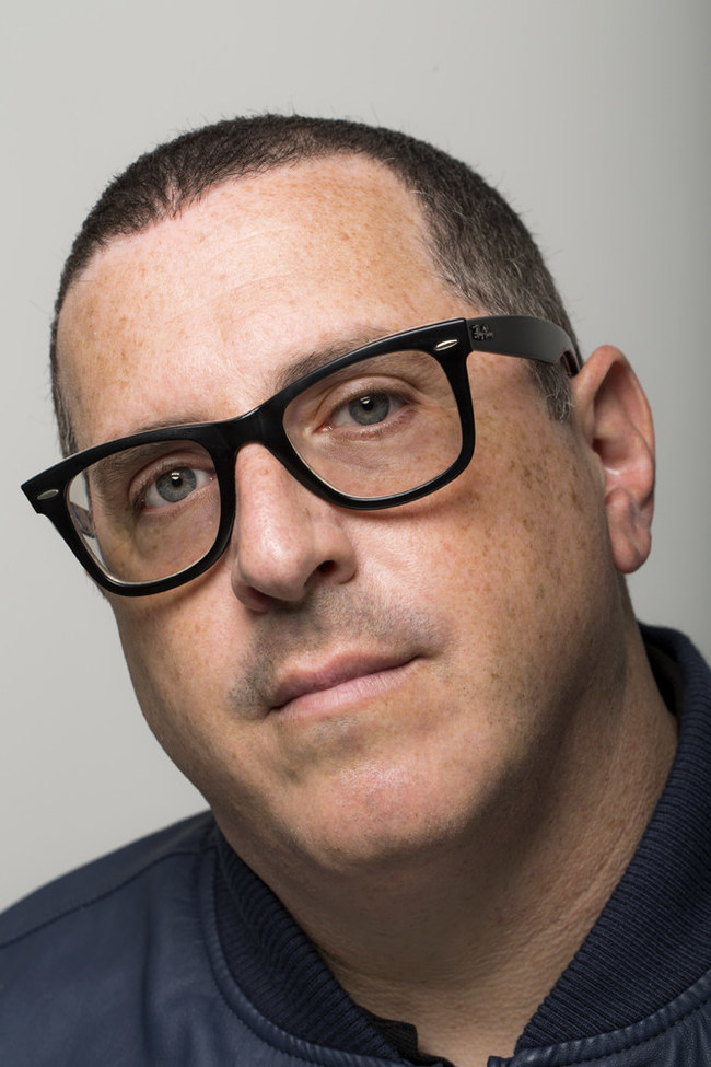 VIDSIG'S M.C. SERCH TO OFFER DISTRIBUTION DEALS FOR NEW ARTISTS