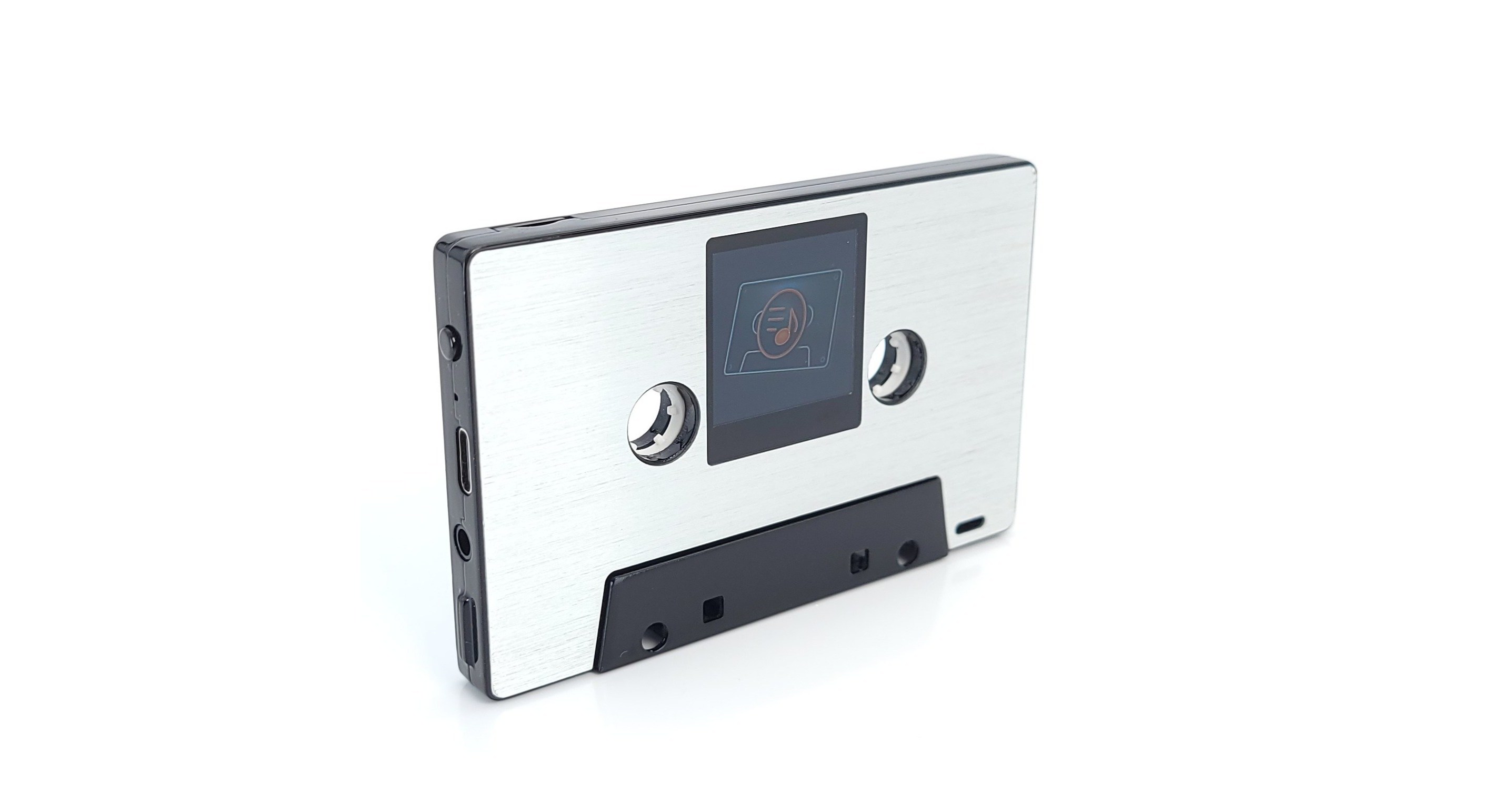 MIXXTAPE Gen 4 Gives Digital Music Lovers Nostalgic Feel