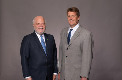 Howard M. Nathan – President & CEO, Gift of Life Donor Program (L); Richard (Rick) D. Hasz, Jr., MFS, CPTC – Vice President, Clinical Services, Gift of Life Donor Program (R)