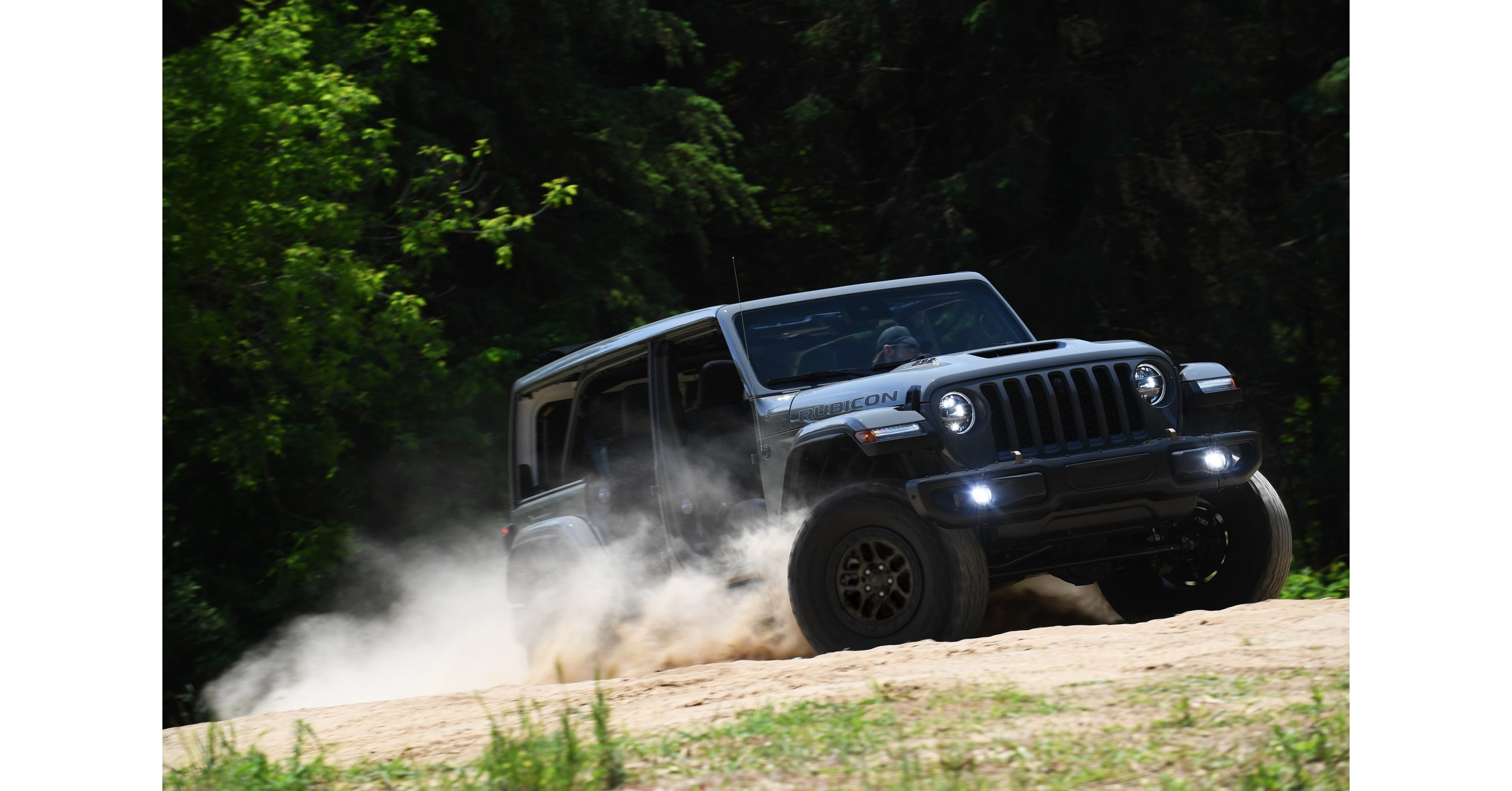 New Jeep® Wrangler Xtreme Recon Package Takes 4x4 Capability to New Levels