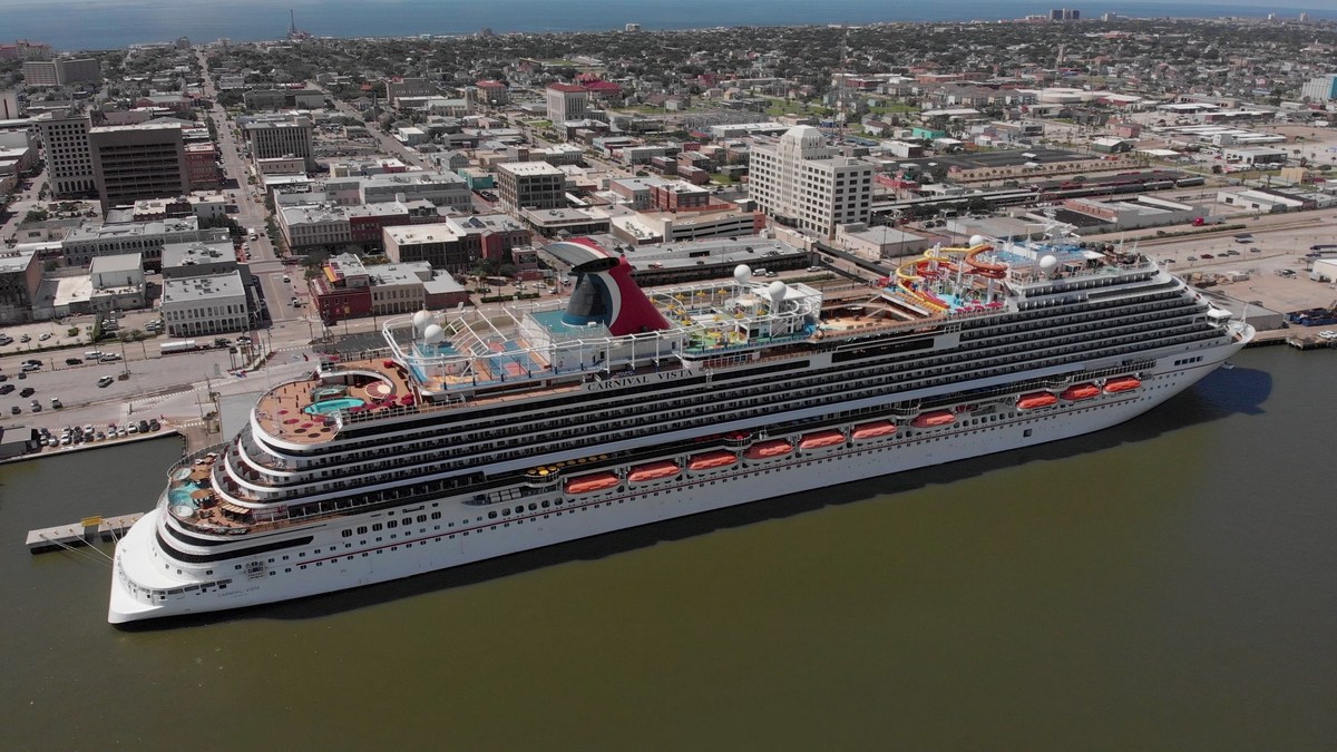 Photo Tour of Carnival Vista, Carnival Cruise Line's Newest Cruise