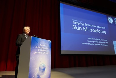 Professor Wilhelm Holzapfel of ICFMH (International Committee on Food Microbiology and Hygiene) presents at the LANEIGE 'Sleeping Beauty: Skin Microbiome and the New Generation of Sleeping Beauty' symposium on July 5, 2021