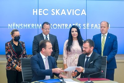 Andrew Patterson, Bechtel’s Infrastructure Global M&BD & Major Project Development Manager, (second left), Ergys Verdho, KESH CEO General (second right) at the signing ceremony for the Skavica Dam with Belinda Balluku, Albania Government’s Minister of Infrastructure and Energy (centre right), Justin Siberell, Region President, Europe & the Middle East, Bechtel (centre left) with Ela Ruci, Bechtel Business Development Manager and Alex McFarlane of the US Embassy in Tirana (far left and right)