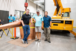 Sugarlands Caps Largest Pot Still in U.S., Distilling 4,500 Gallons of Whiskey Mash