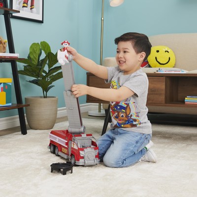 PAW Patrol - Marshall's Transforming City Firetruck (CNW Group/Spin Master)