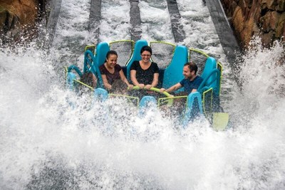 SeaWorld Orlando's Infinity Falls brings the thrill of white-water rafting into a new experience the family can enjoy together. Aboard 8-passenger circular rafts, riders embark on an adventure through a lush rainforest environment inspired by some of the world’s most incredible freshwater ecosystems. The attraction features dynamic drops and turns, interactive water elements, and allow guests to experience the feel of exhilarating rapids.