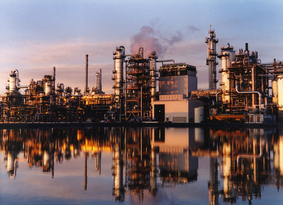 Chemicals plant at Shell Scotford (CNW Group/Shell Canada Limited)