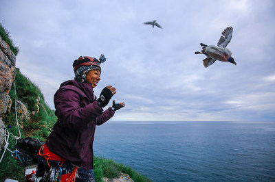 Dr. Emily Choy, newest RCGS Explorer-in-Residence. (CNW Group/Royal Canadian Geographical Society)