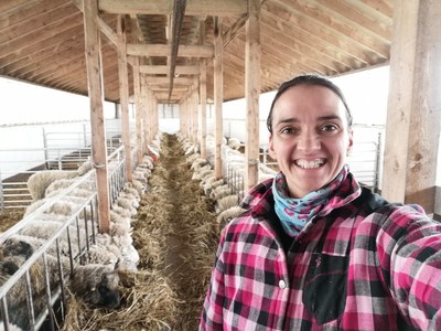 Lda Villeneuve, de la ferme ViGo, est finaliste de la 16e dition du concours Tournez-vous vers l'excellence! (Groupe CNW/La Financire agricole du Qubec)