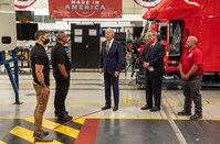 Mack Trucks today hosted President Joe Biden at its Lehigh Valley Operations (LVO) facility in Macungie, Pennsylvania, where all Mack heavy-duty models for North America and export are assembled. Left to Right, Stephen Villanueva-Medina, flex line production technician, Glenn Gray, shop floor manager, President Joe Biden, Martin Weissburg, Mack Trucks president and Kevin Fronheiser, UAW Local 677 shop chairman, talk during a tour of Mack’s LVO facility.