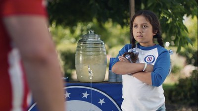 Hyundai has teamed with Univision as the new presenting sponsor of Sábado Futbolero (Saturday Soccer). The campaign, #BecauseFútbol, features three new Spanish-language TV spots, including "Lemonade" (pictured).