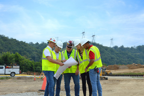 From left to right: Scott Brown, PureCycle VP of Program Management; Dustin
Olsen, PureCycle Chief Manufacturing Officer; Bill Harrington, Gulfspan
Industrial; Kristen Taylor, PureCycle Director of Procurement; Jonathan
Marks, Concentric Construction.