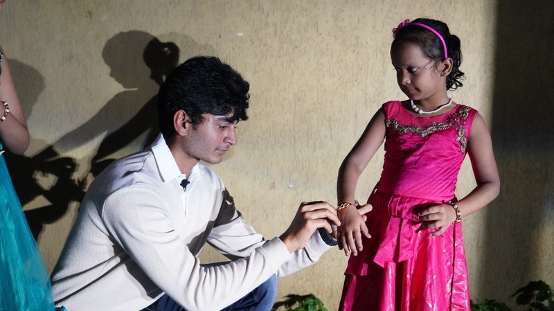 Unable to view the image, Please provide a valid URL.