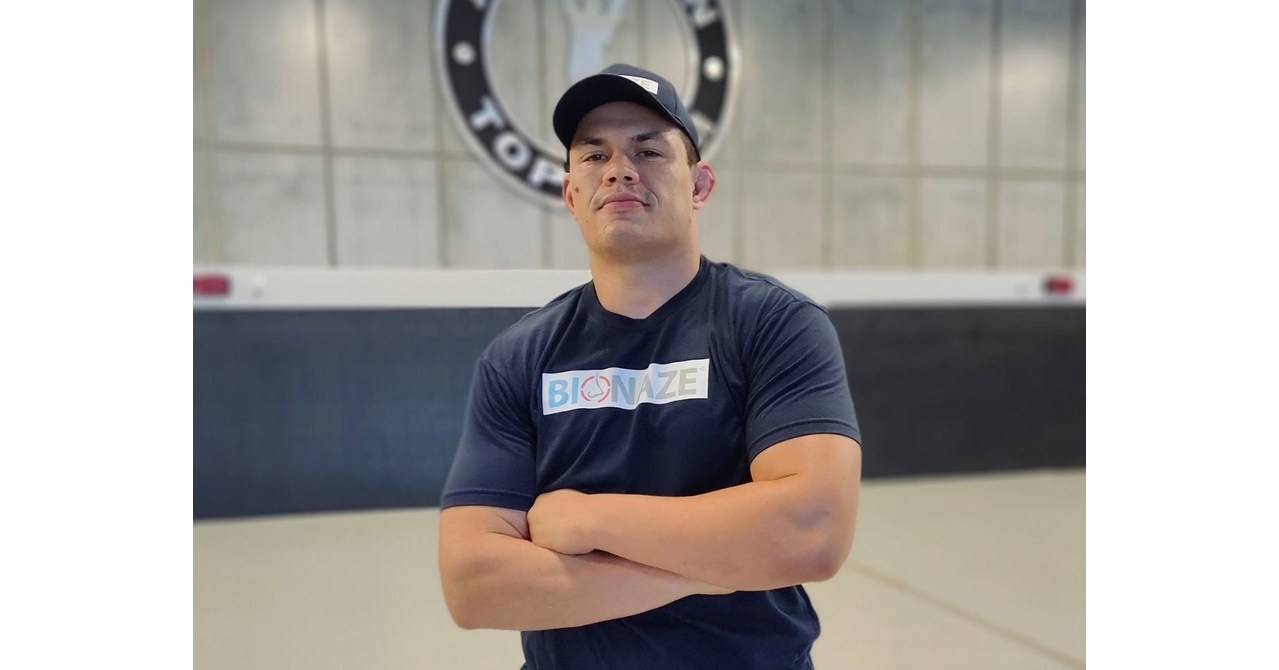 Heavyweight Fighter Collaboration - Featuring A Breakthrough Probiotic Supplement