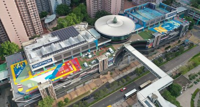 TKO Spot tones up the community with ‘TKO Spot-field’, Hong Kong’s largest rooftop sports space, where mall goers can try their hand at a variety of sports.
