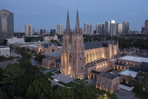 Largest Episcopal Church in U.S. Celebrates Completion and Consecration of New Worship Spaces