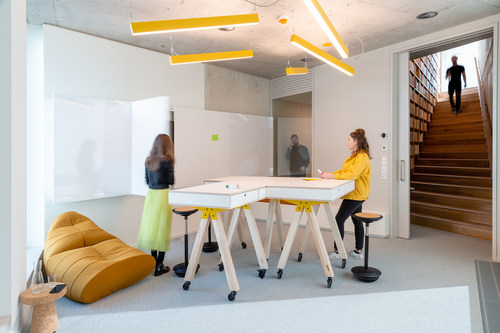 Commercial-grade linear pendant in yellow by Alcon Lighting Commercial-grade linear pendant in yellow by Alcon Lighting