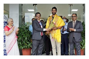 IOB Felicitates Rupinder Pal Singh