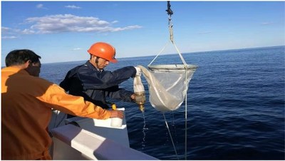 Chinese researchers working on the investigation vessel