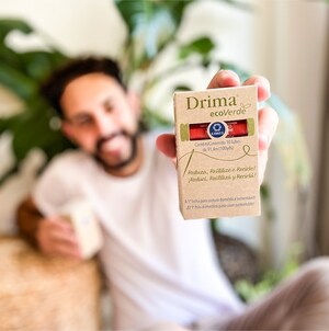 Coats lanza un innovador hilo de coser producido a partir de botellas PET recicladas